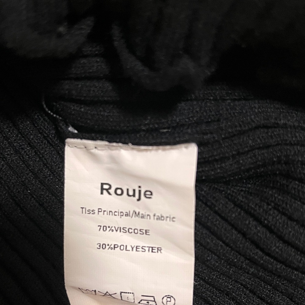Rouje Black Ribbed Long Sleeve Top with Red Rose Accent - Picture 6 of 8